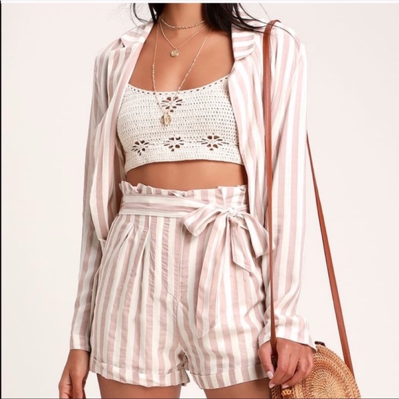 Lulu’s mauve Striped Blazer and Shorts Set - Picture 1 of 6